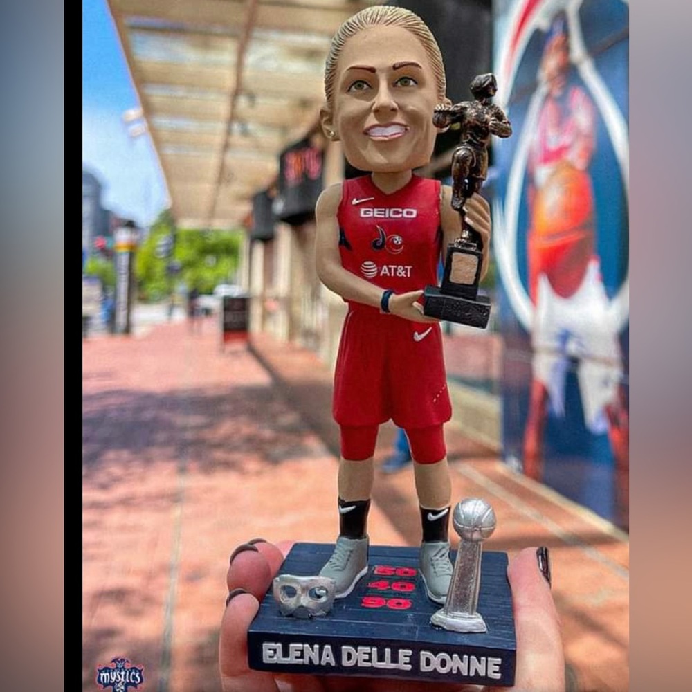 Elena Delle Donne bobble head